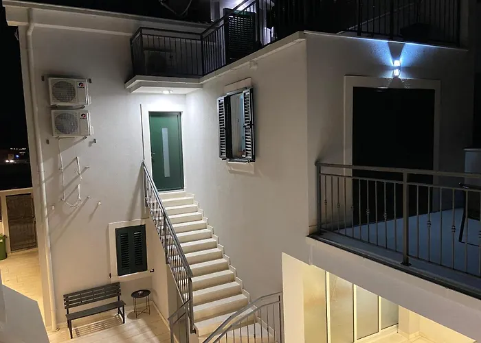 Villa Opuzen *
