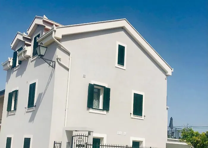 Villa Opuzen Apartamento